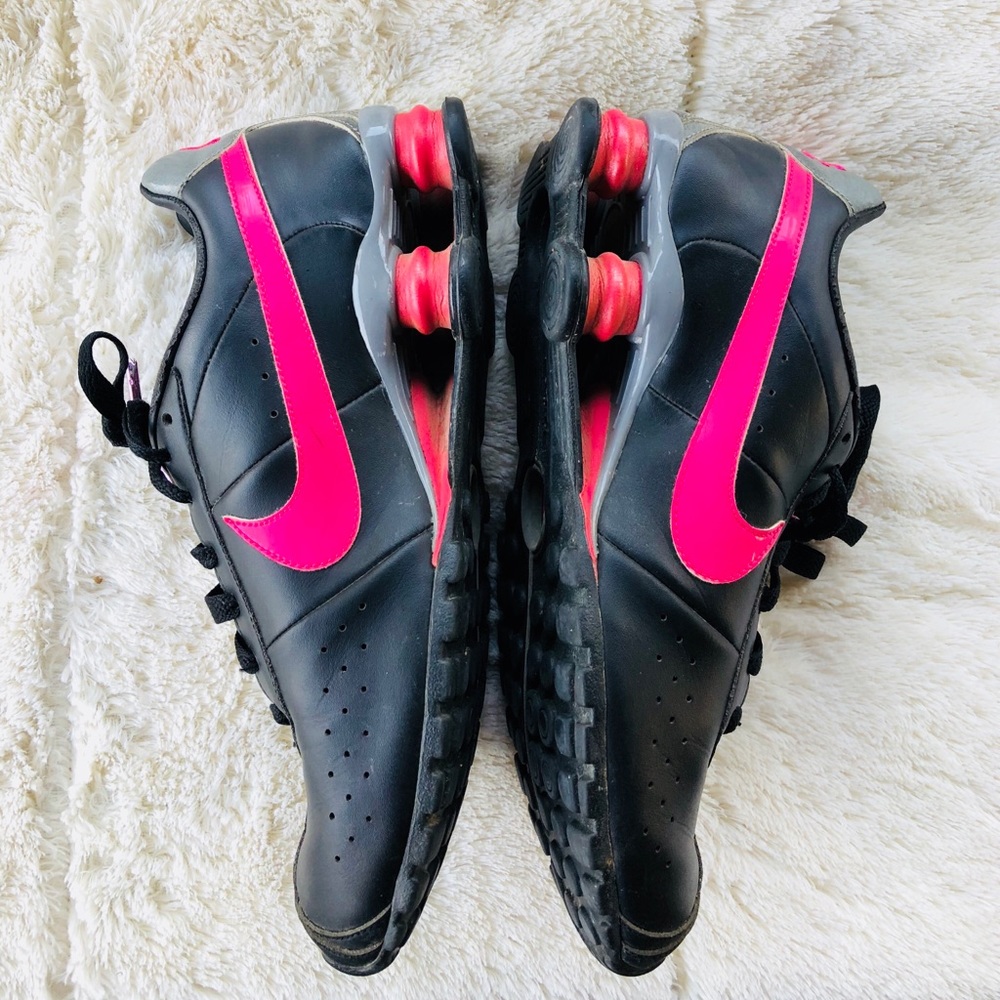 Nike Shox Size 9